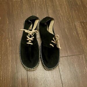 FINAL PRICE - Black espadrilles from Spain🌺